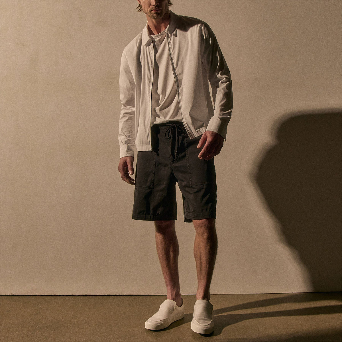 Slub Cotton Utility Flight Short in Magma Pigment | James Perse Los Angeles