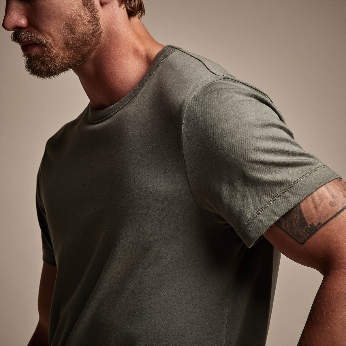 Brushed Lotus Crew in Palm | James Perse Los Angeles