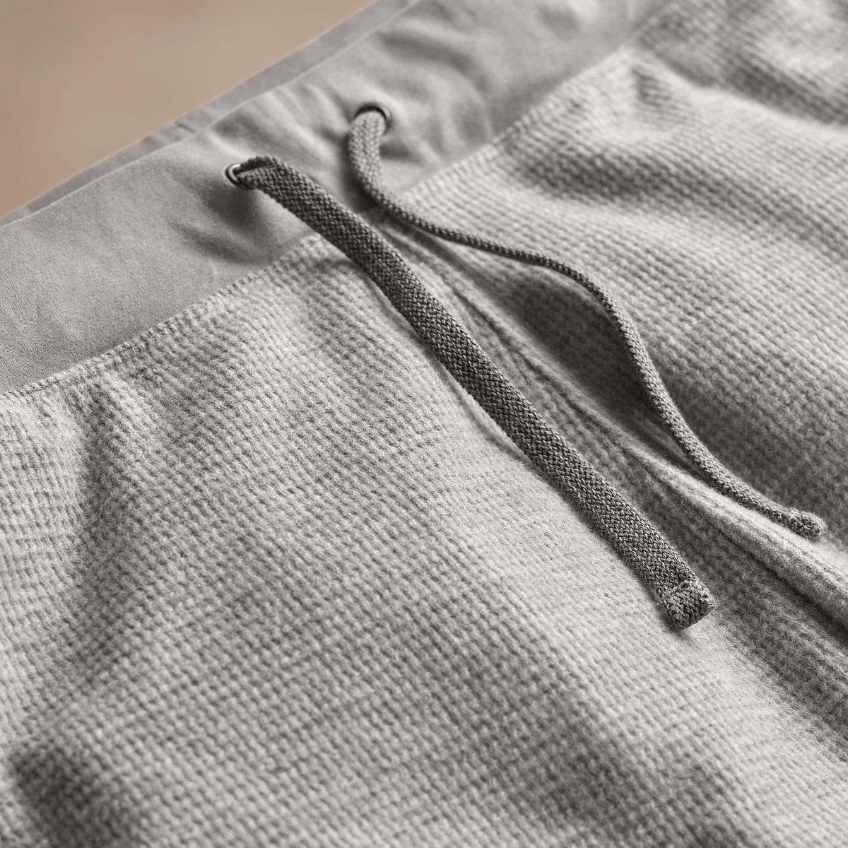 Brushed Thermal Sweat Pant in Heather Grey | James Perse Los Angeles