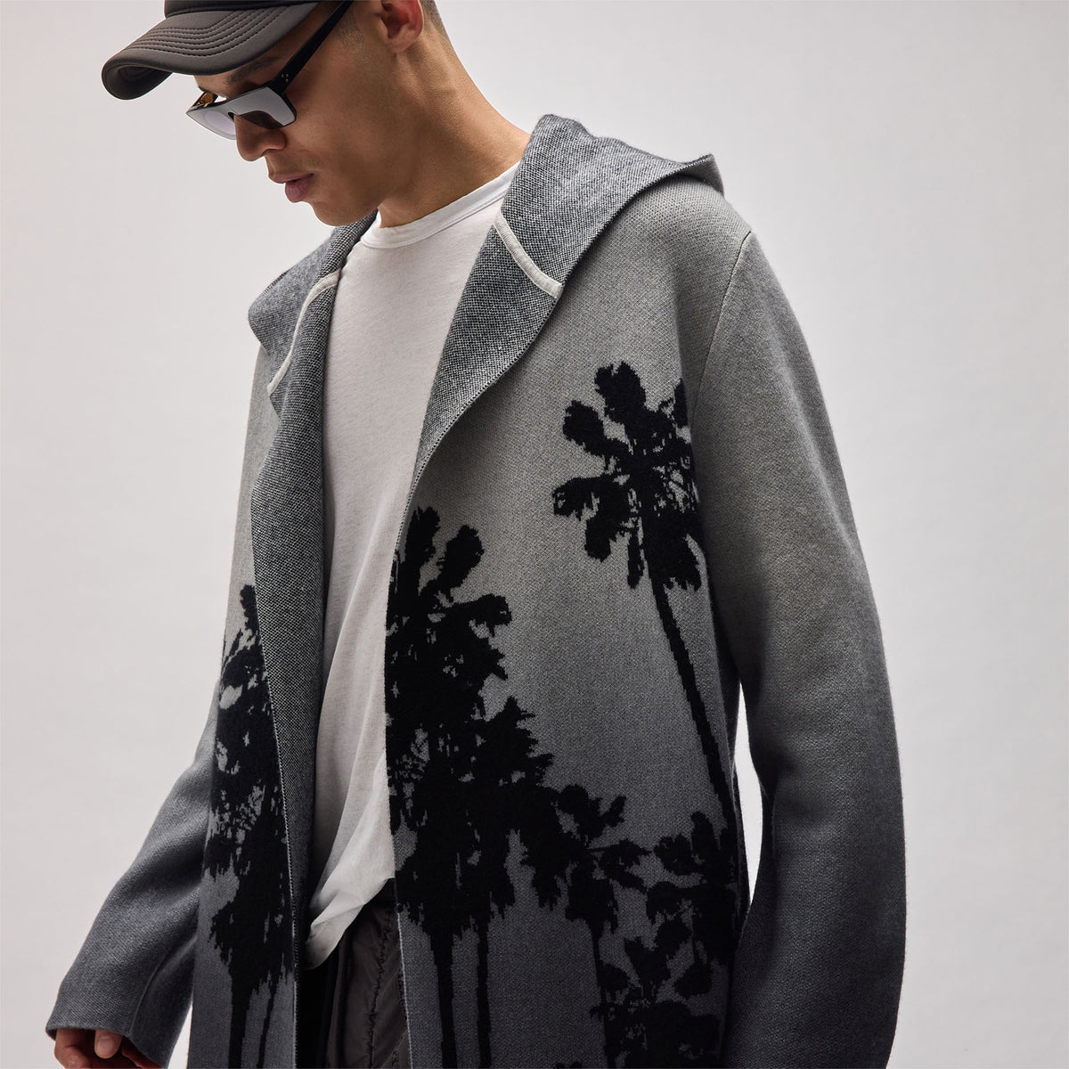Ombrè Palms Unisex Cashmere Sweater in Black/Grey | James Perse Los Angeles