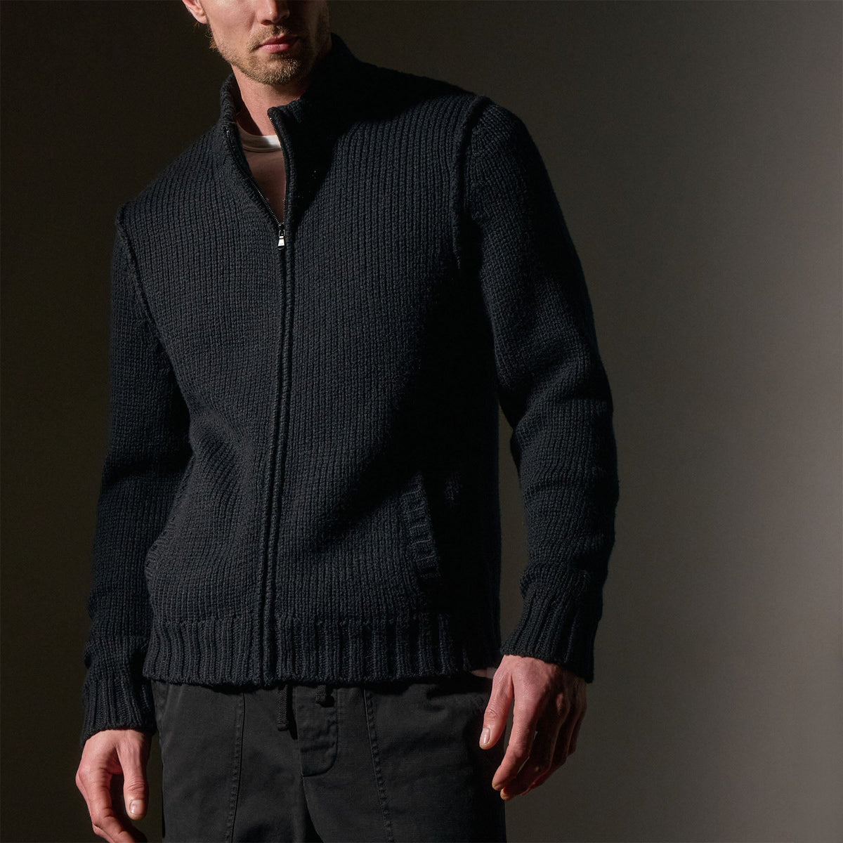 Cotton Zip Up Flannel Neck in Black | James Perse Los Angeles