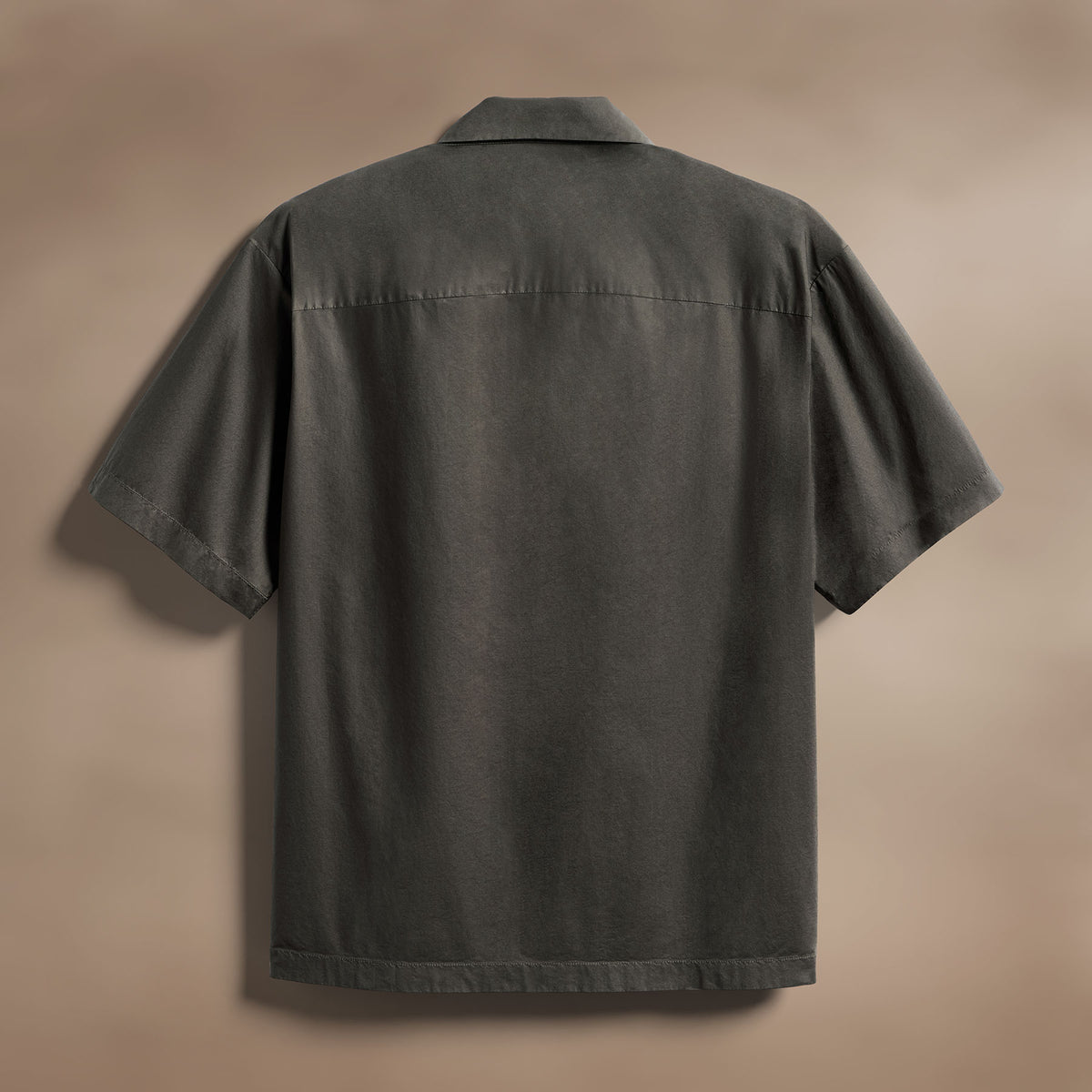 Oversized Stretch Poplin Short Sleeve Shirt in Granite | James Perse Los Angeles
