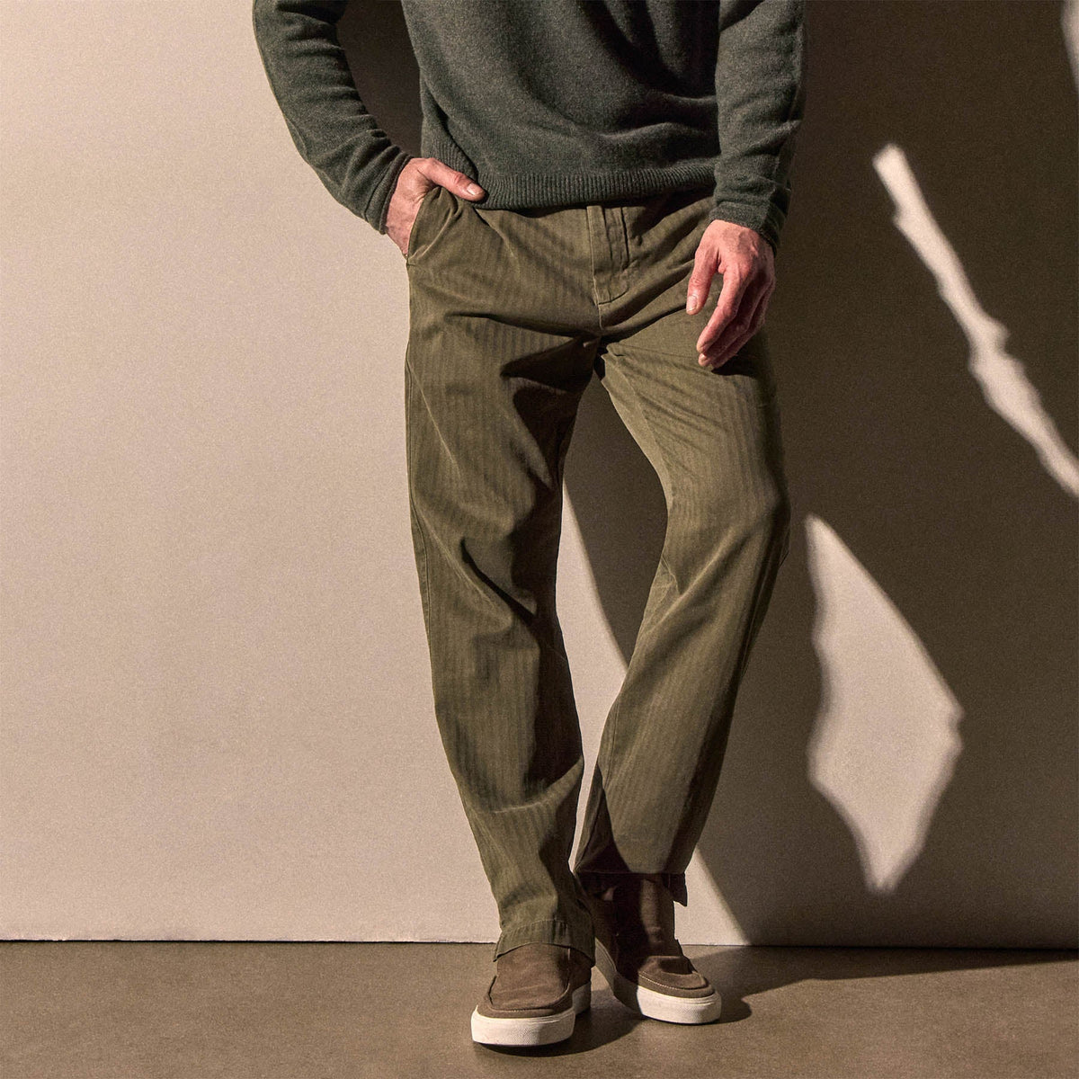 Herringbone Twill Golf Trouser in Birch Pigment | James Perse Los Angeles