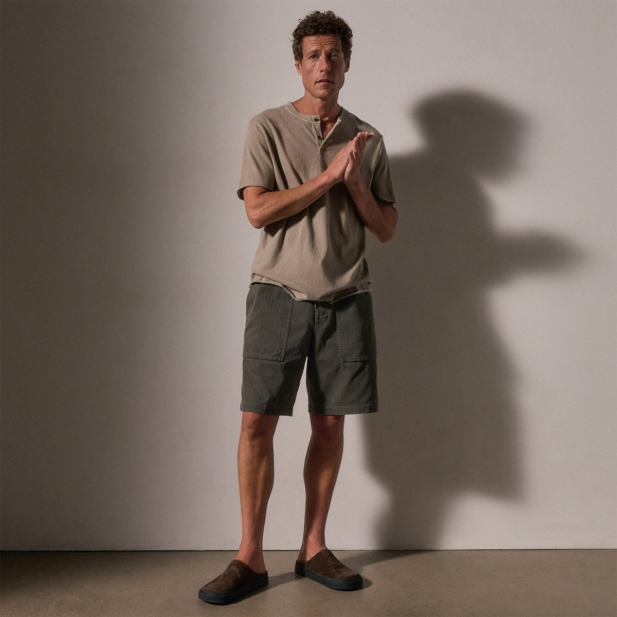 Brushed Hrrngbn Twll Utlty Short in Granite Pigment | James Perse Los Angeles