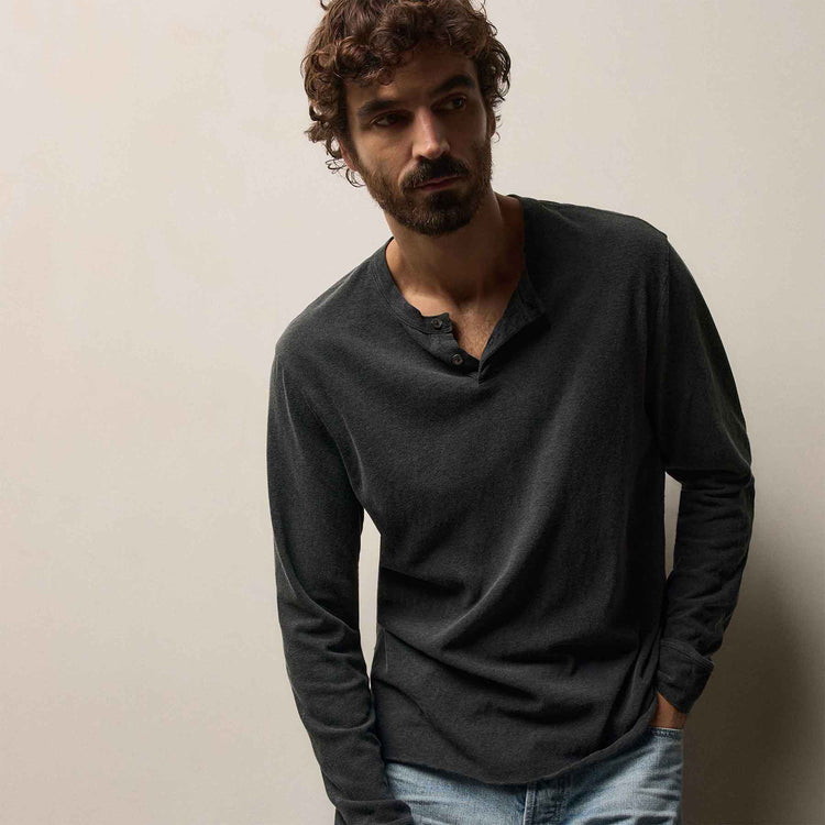 Slub Jersey Long Sleeve Henley in Magma Pigment | James Perse Los Angeles