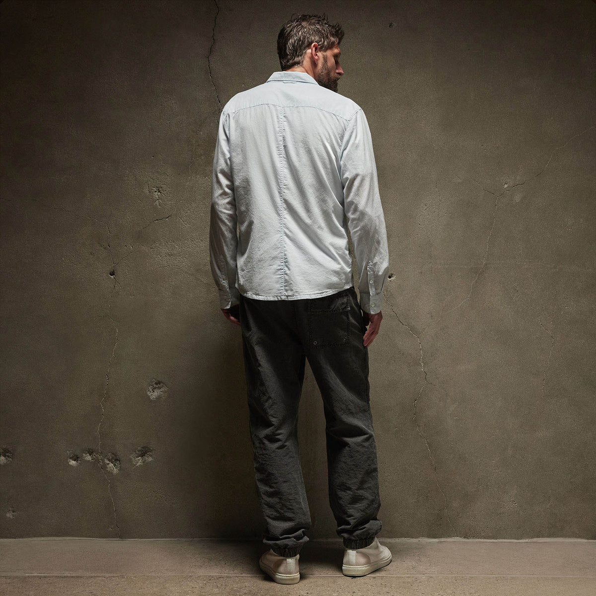 Standard Shirt in Ice Blue Pigment | James Perse Los Angeles