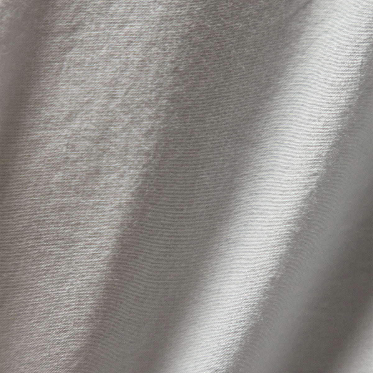 Standard Shirt in Ice Blue Pigment | James Perse Los Angeles