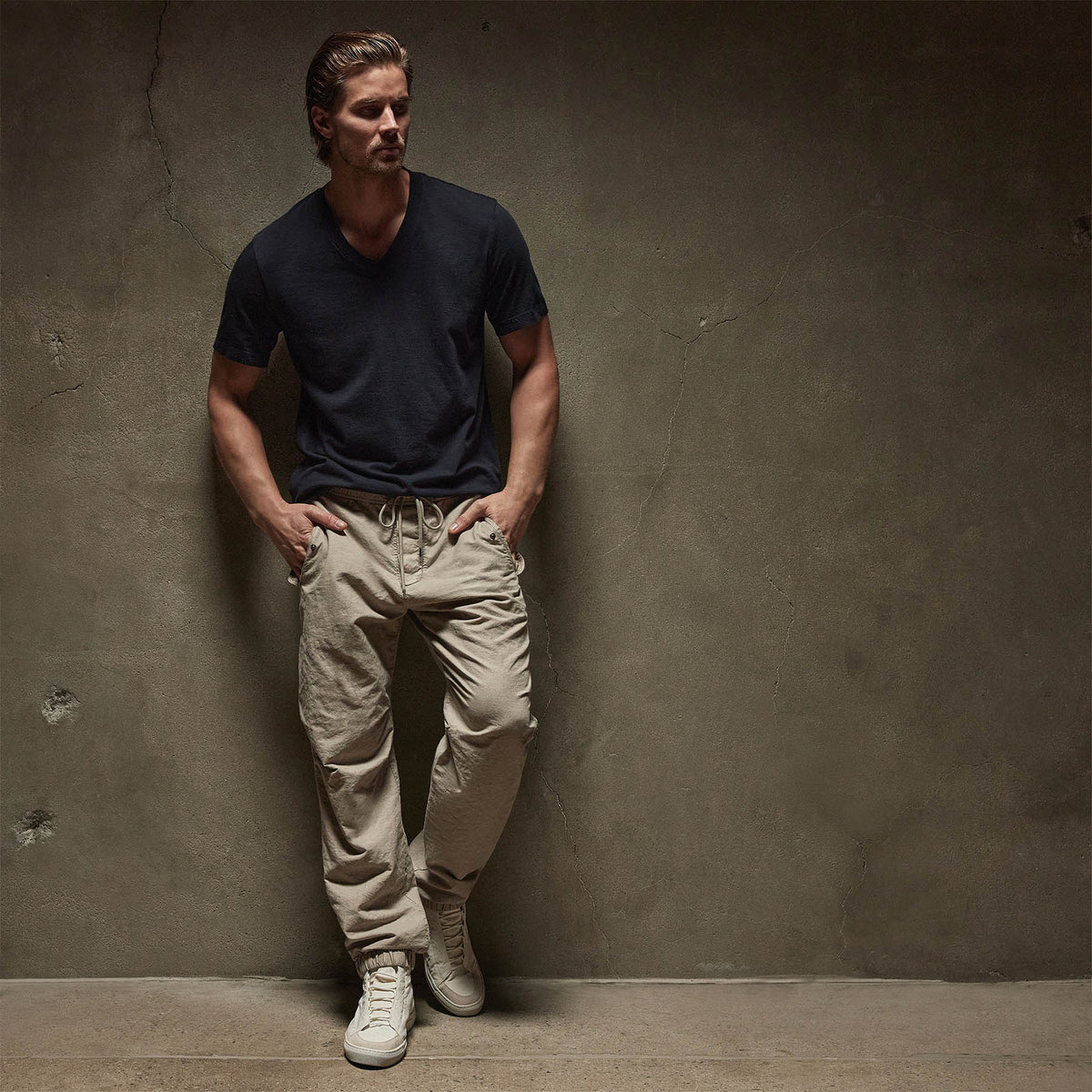Short Sleeve V Neck in Deep | James Perse Los Angeles