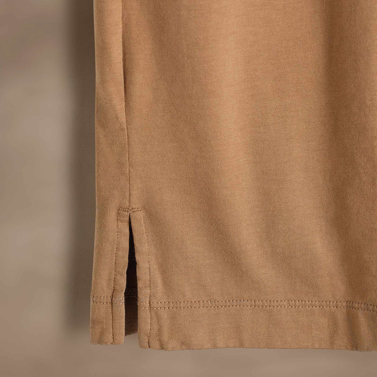Heavy Luxe Jersey Crew in Camel | James Perse Los Angeles