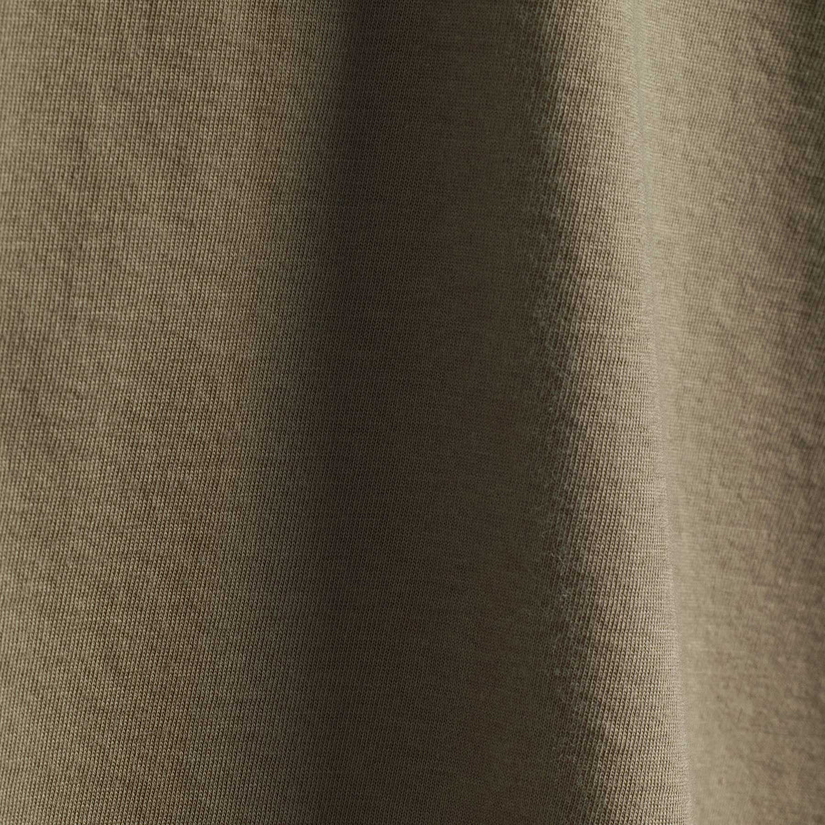 Long Sleeve Pocket Crew in Peet | James Perse Los Angeles