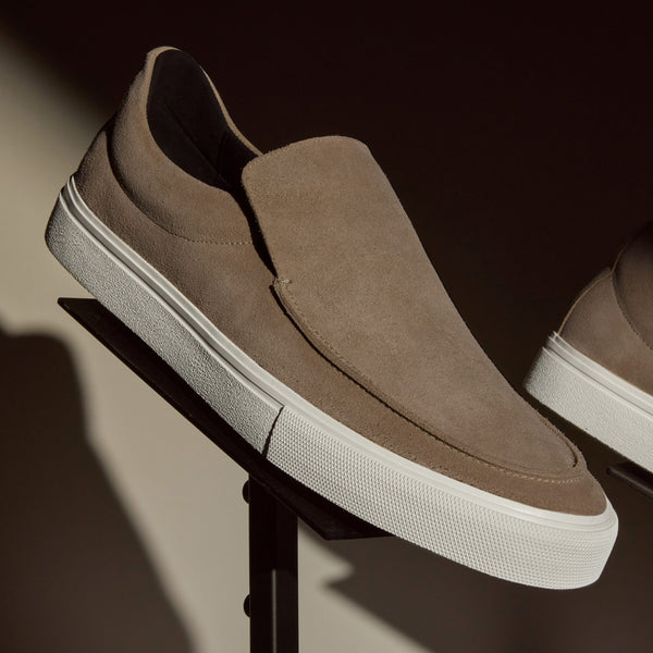 Men's Coastal Suede Slip On in Cement | James Perse Los Angeles