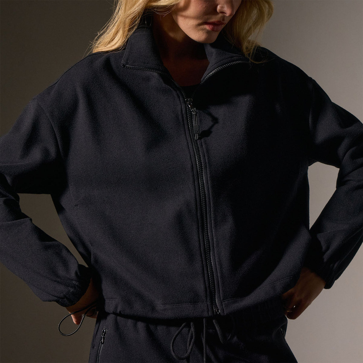 Matte Scuba Full Zip in Black | James Perse Los Angeles