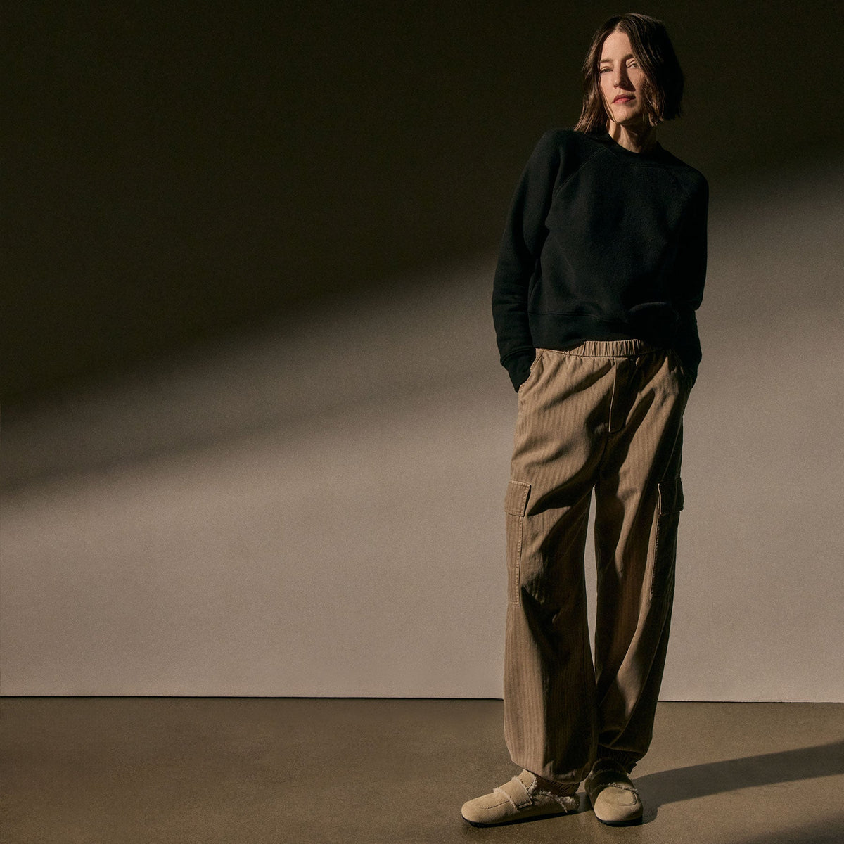 Herringbone Twill Parachute Pant in Soft Beige Pigment | James Perse Los Angeles