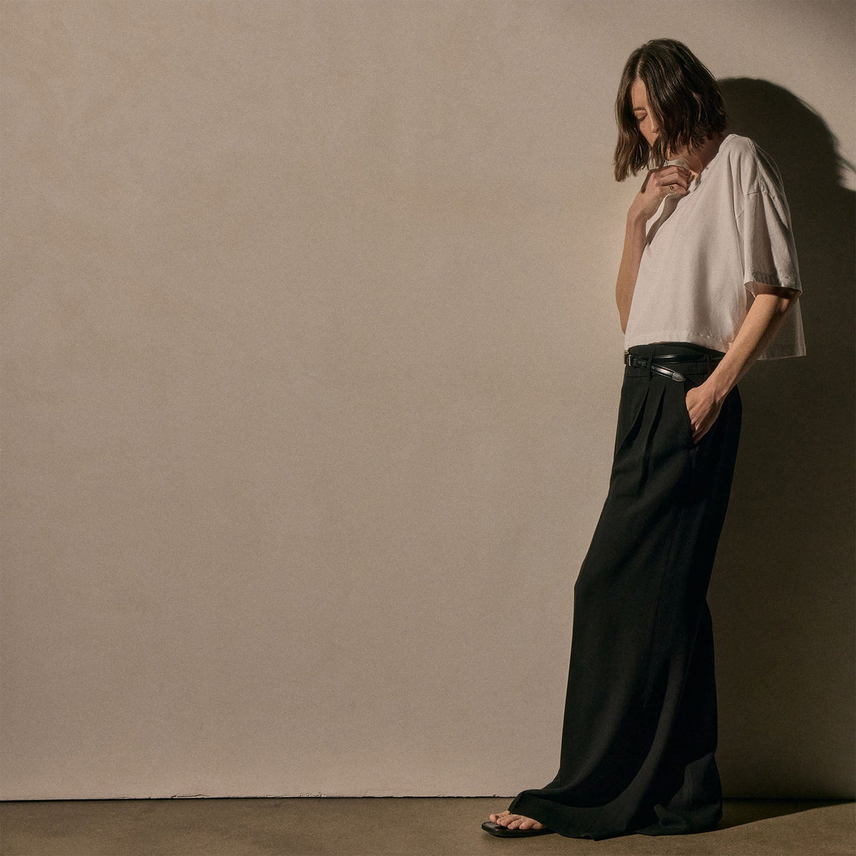 Heavy Luxe Jersey Shrunken Tee in White | James Perse Los Angeles