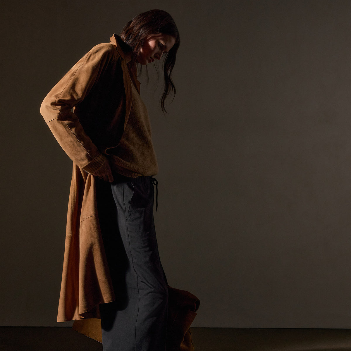 Unlined Suede Trench Coat in Toffee | James Perse Los Angeles