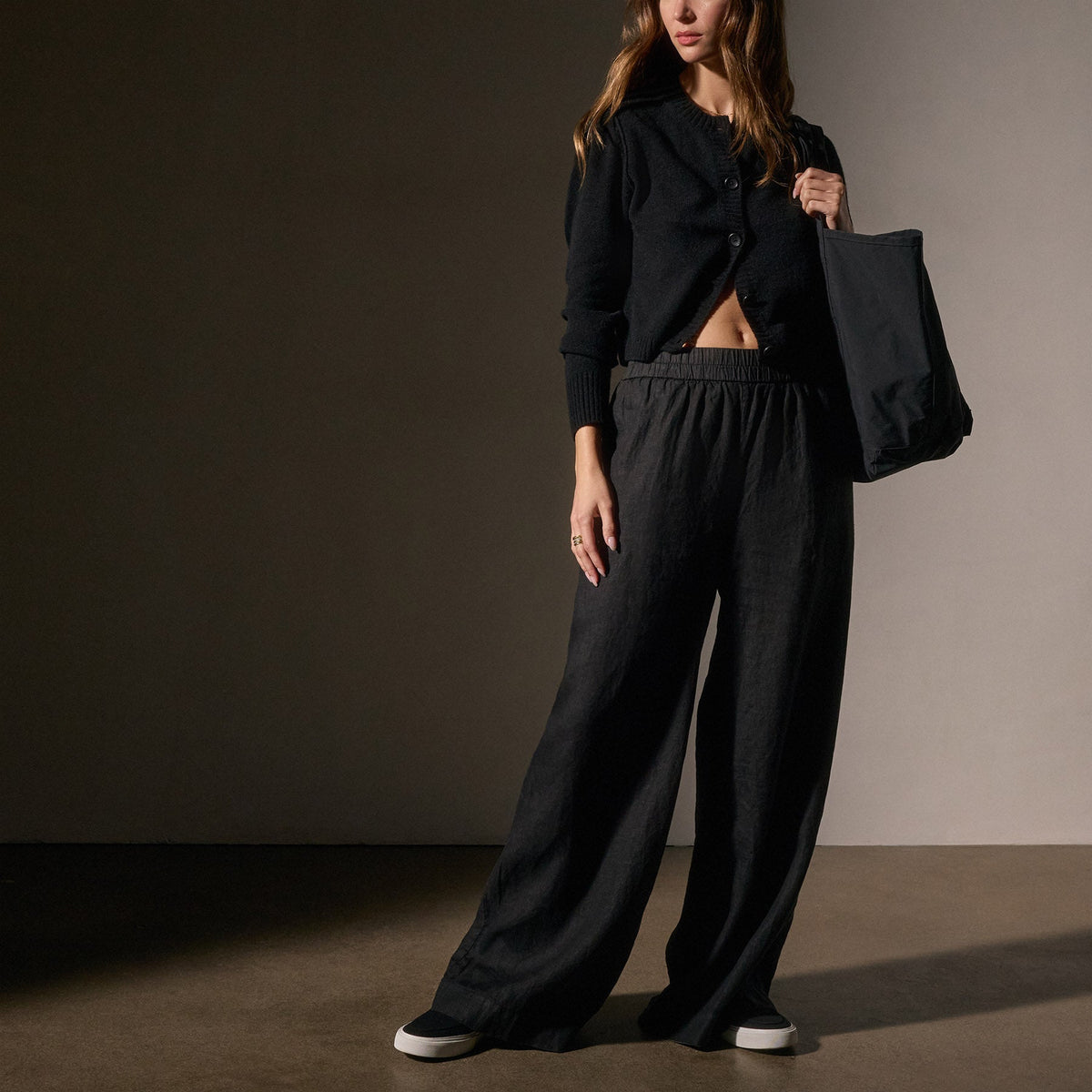 Cashmere Jewel Neck Cardigan in Black | James Perse Los Angeles
