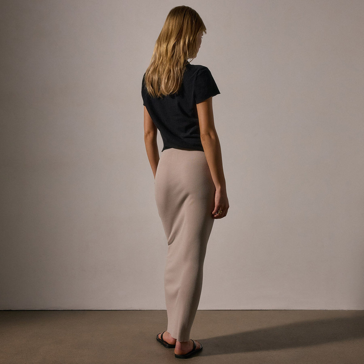 Tubular Rib Pencil Skirt in Faint | James Perse Los Angeles
