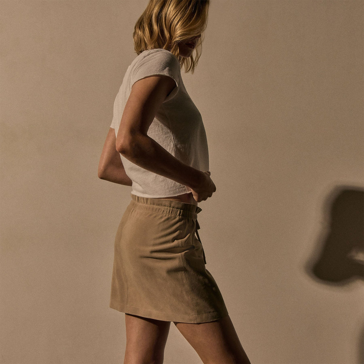 Suede Mini Skirt in Grout | James Perse Los Angeles