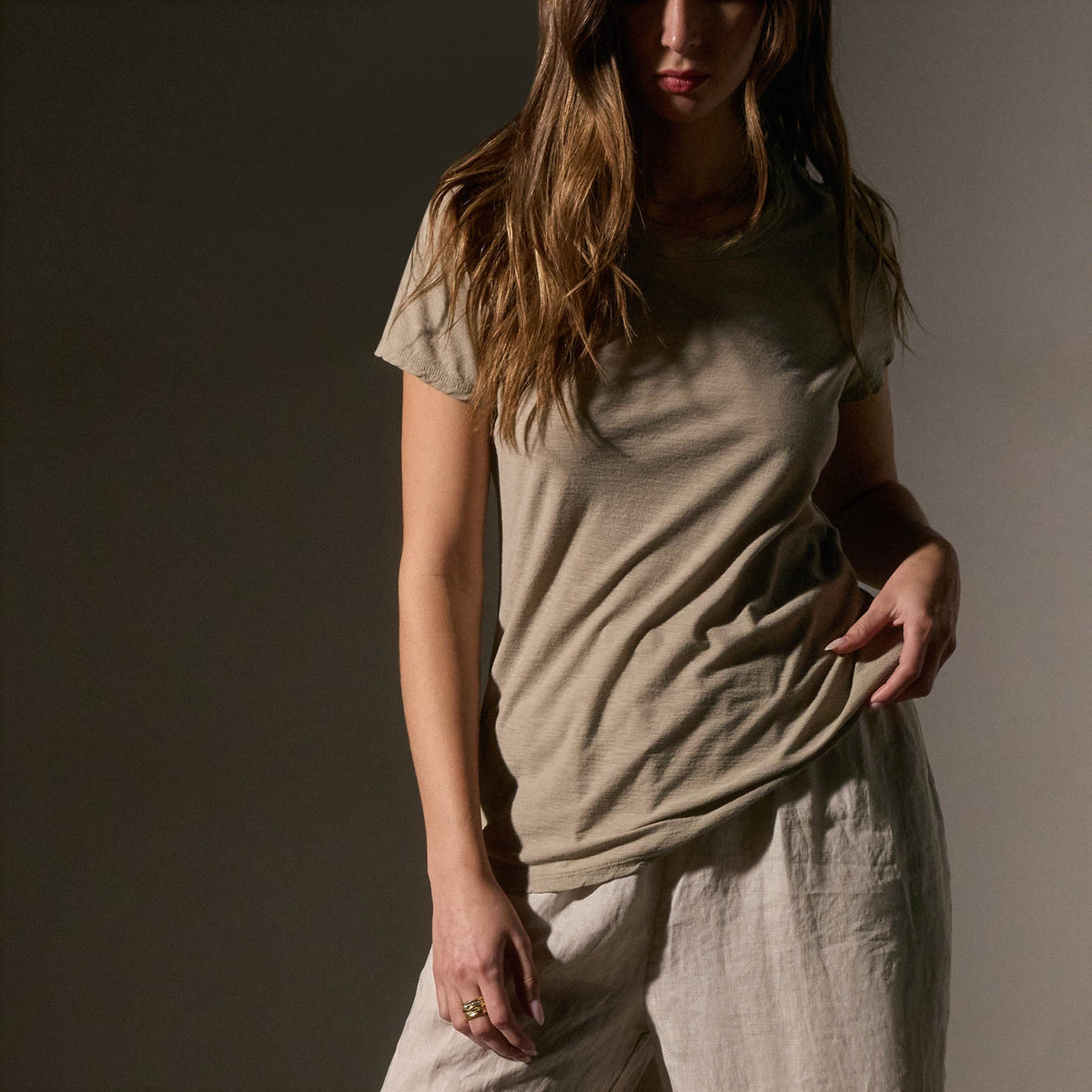 Sheer Slub Crew Neck Tee in Overcast | James Perse Los Angeles