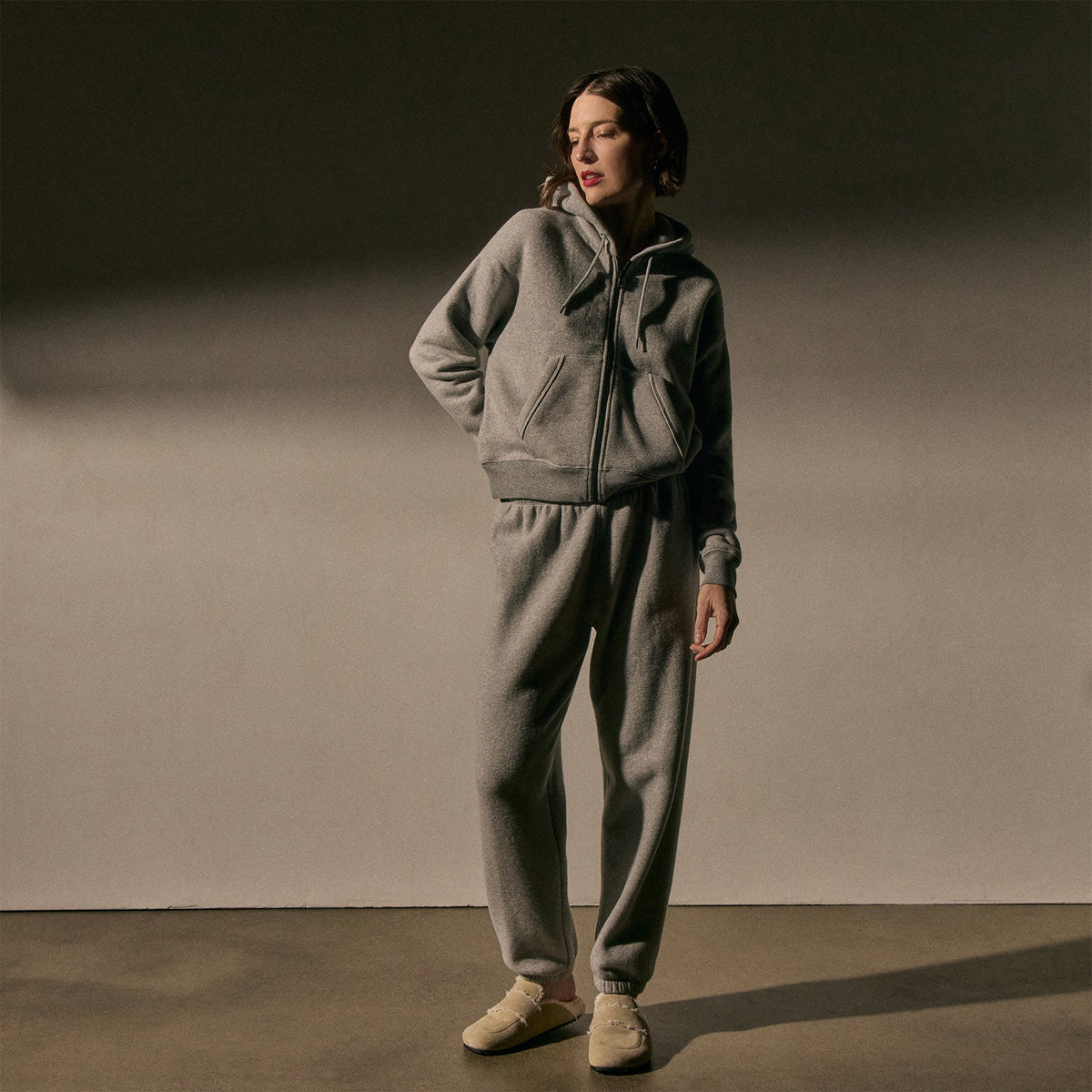 Vintage Cozy Zip Hoodie in Heather Grey | James Perse Los Angeles