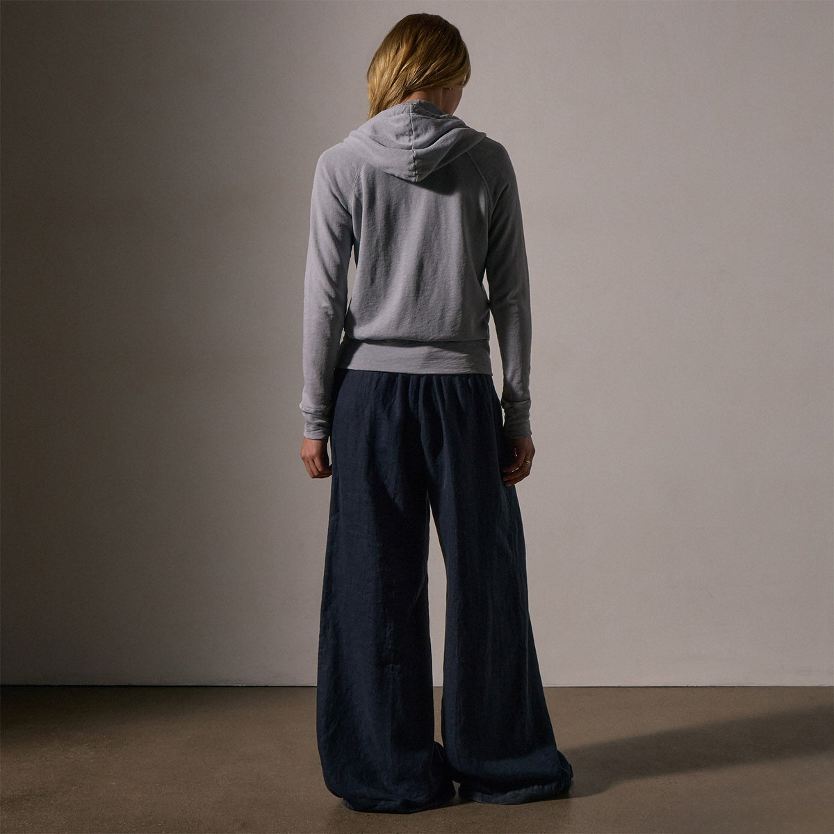 Vintage French Terry Zip Up Hoodie in Grey Sky Pigment | James Perse Los Angeles