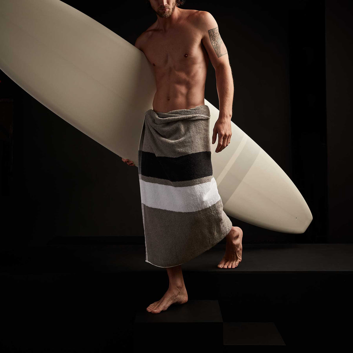 Classic Longboard 8' 6" In Matte White & Grey Stripe | James Perse Los Angeles