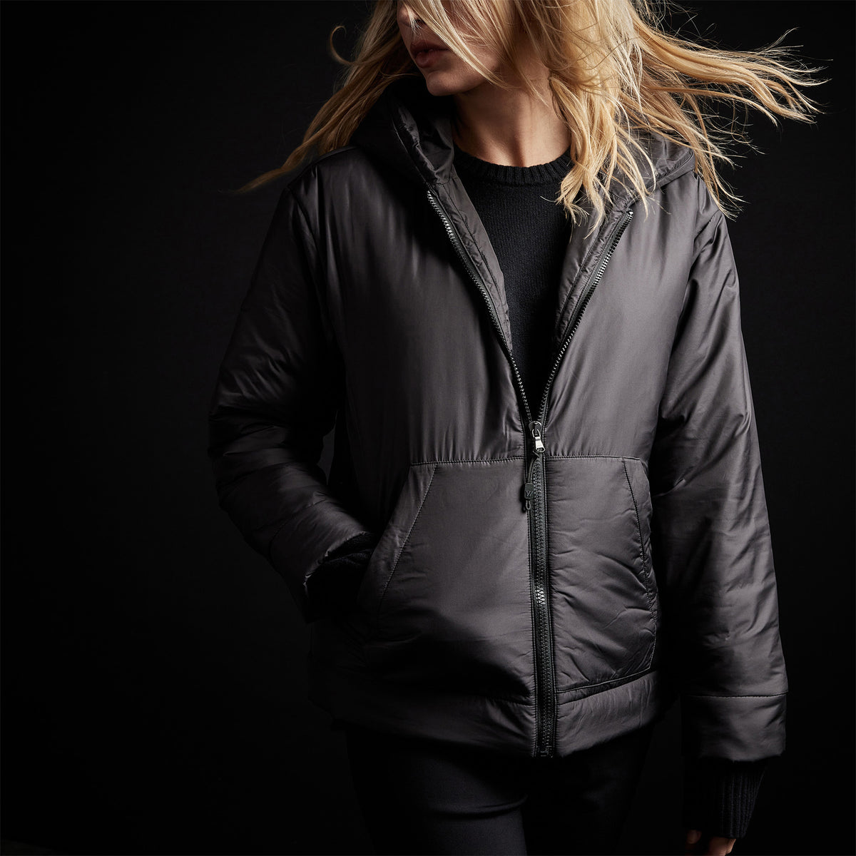Insulated Zip Front Hoody in Black | James Perse Los Angeles