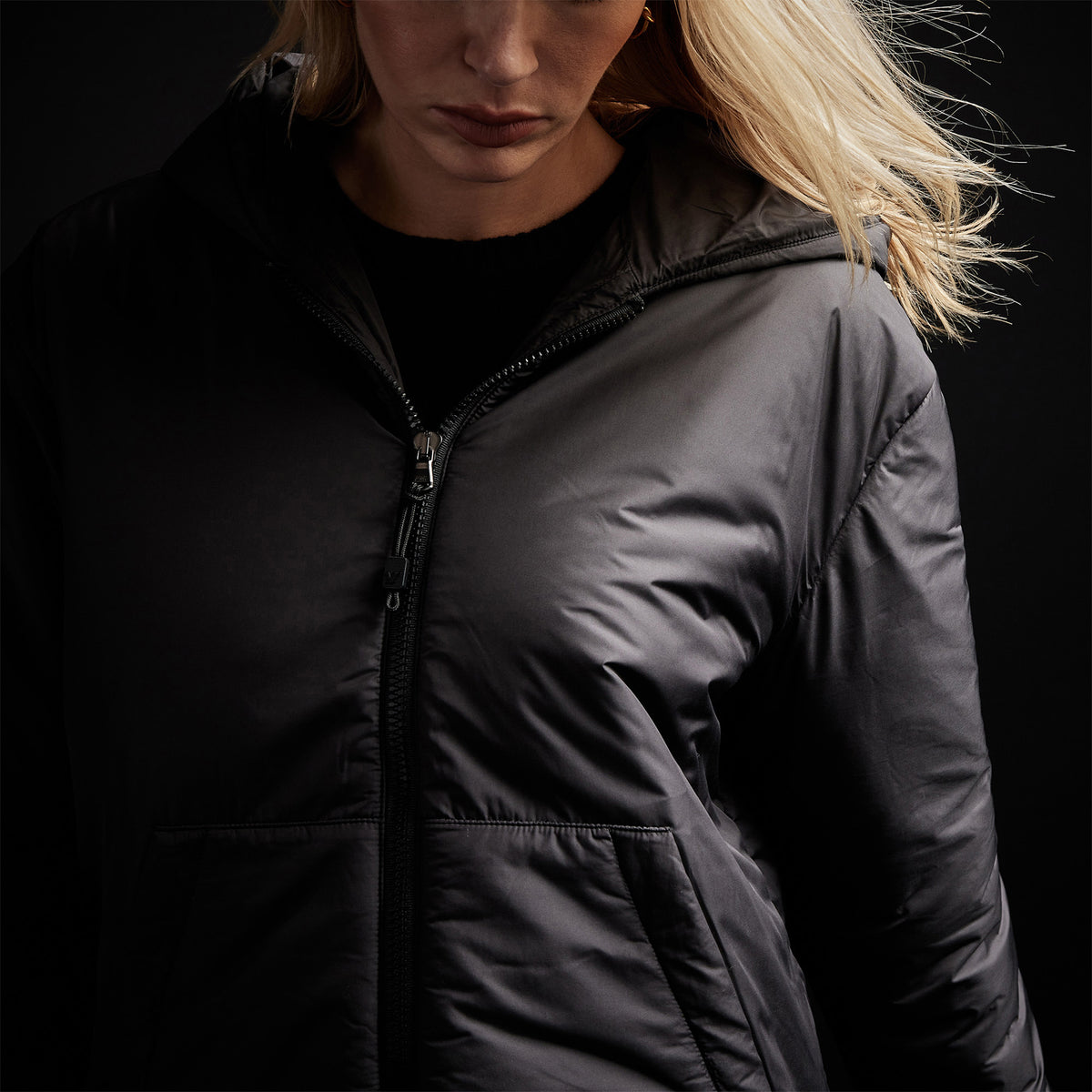 Insulated Zip Front Hoody in Black | James Perse Los Angeles