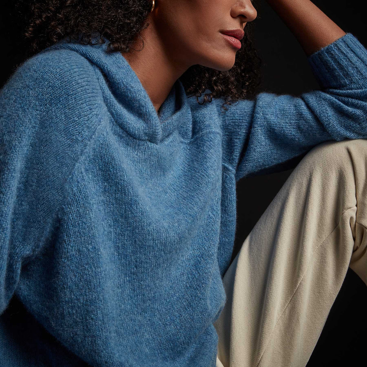 Lightweight Cashmere Hoodie in Blue Raspberry | James Perse Los Angeles