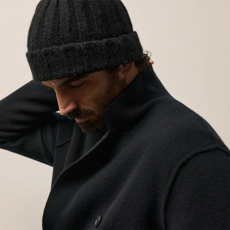 Lightweight Textured Cashmere Beanie in True Black | James Perse Los Angeles / Mens