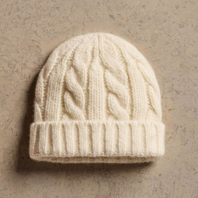 Lightweight Txrd Cashmere Cblknt Beanie in Ivory | James Perse Los Angeles