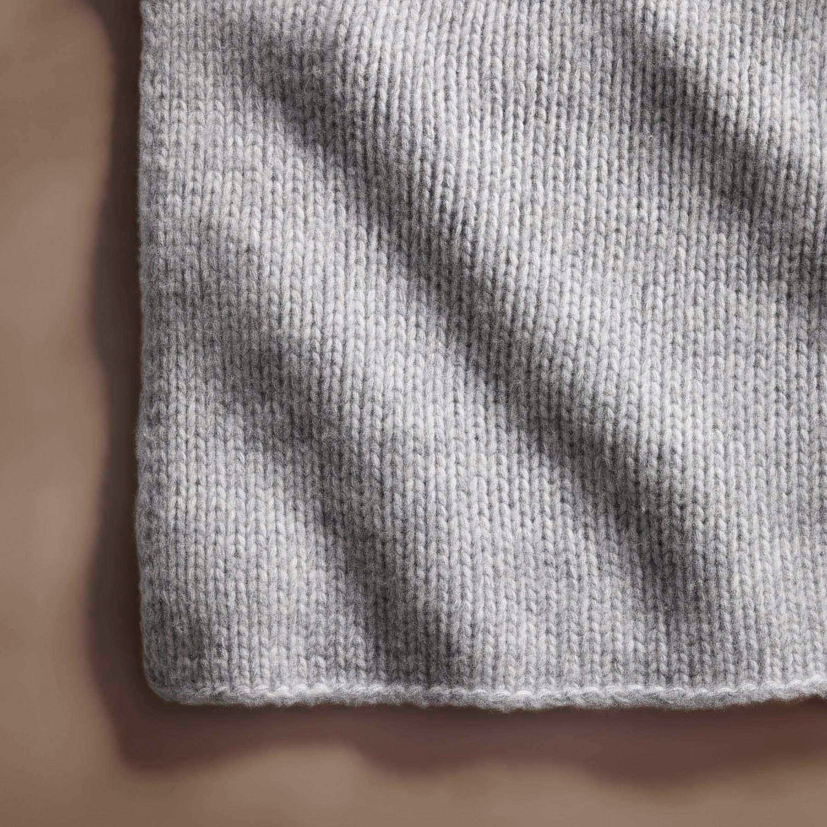 Cashmere Melange Knit Blanket in Grey Melange | James Perse Los Angeles