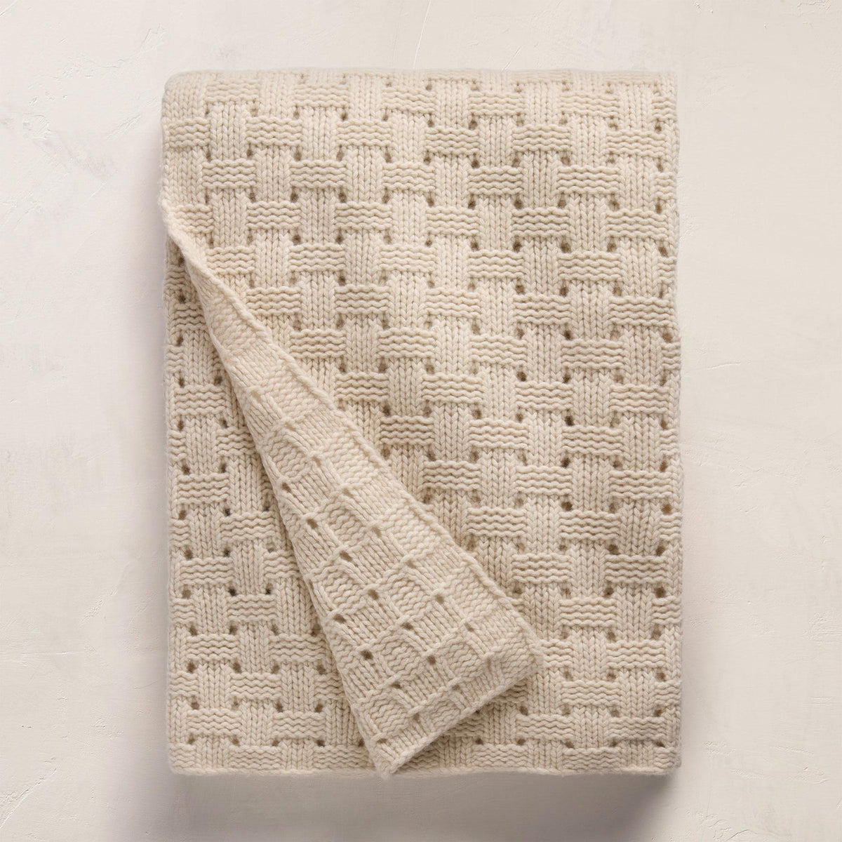 2 Tone Basket Weave Blanket in Chalk/Eco Alabaster | James Perse Los Angeles