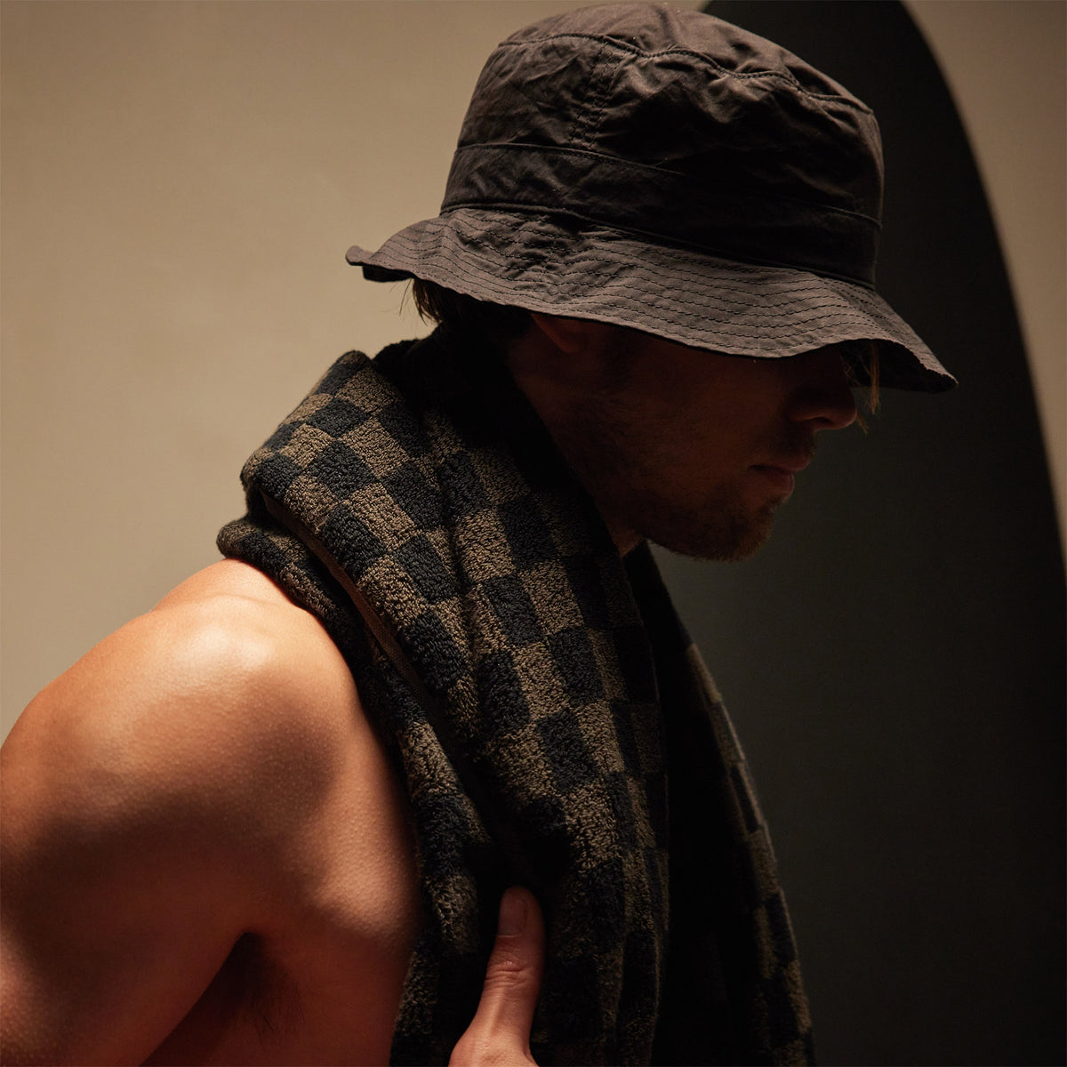 Checkered Beach Towel in Palm/Black | James Perse Los Angeles