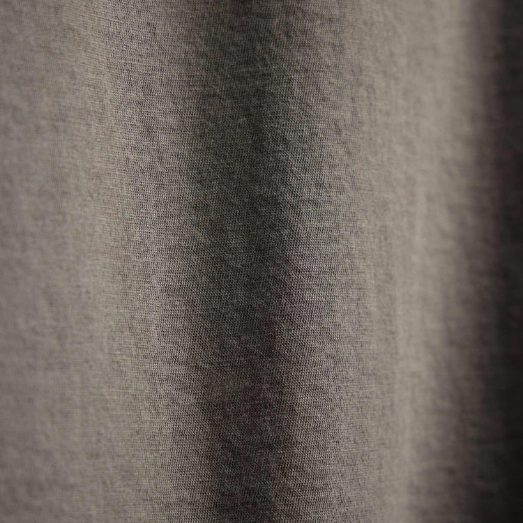 Luxe Lotus Jersey Crew in Granite | James Perse Los Angeles