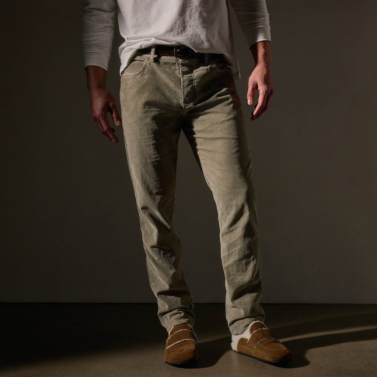 5 Pocket Corduroy Pant  in Toast Pigment | James Perse Los Angeles
