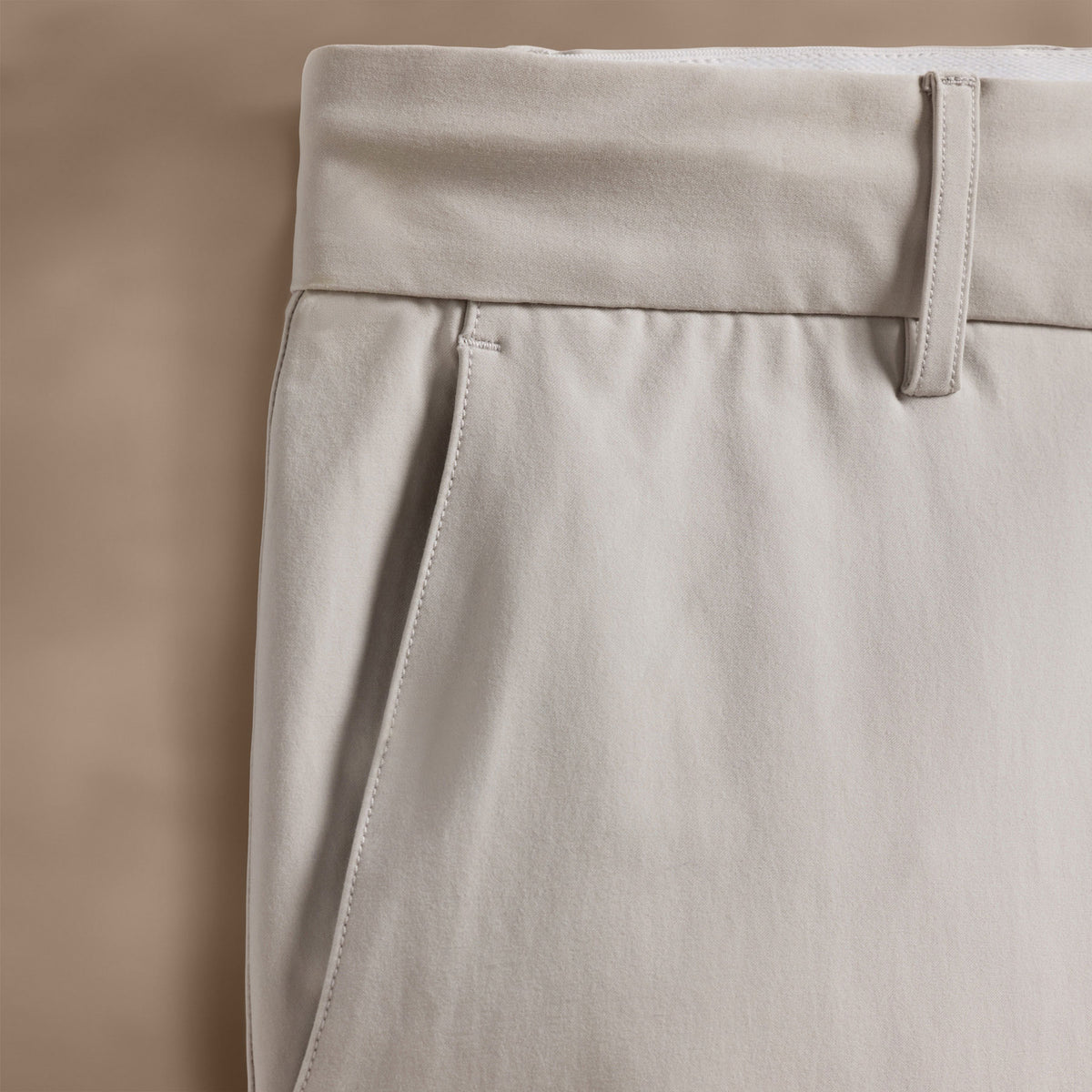 Golf Trouser in Mist | James Perse Los Angeles