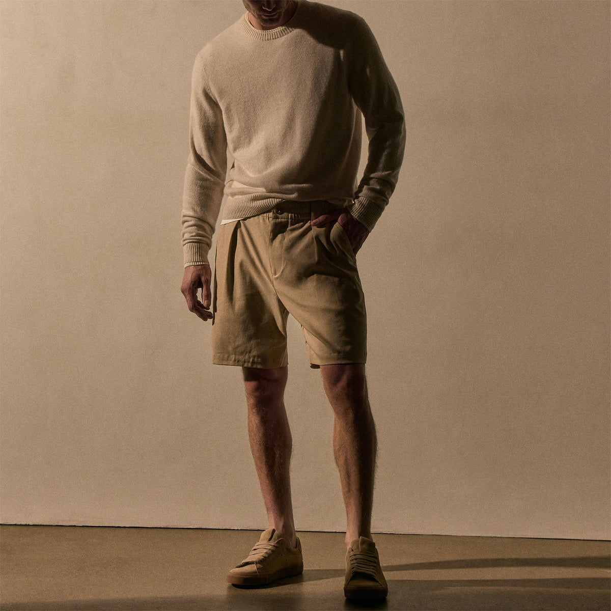 Italian Spun Cashmere Crew in Stucco/Ivory | James Perse Los Angeles