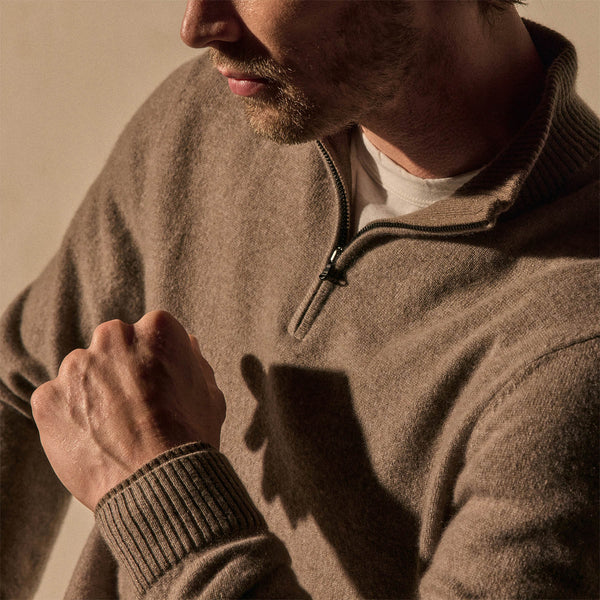 Italian Spun Cashmere Half Zip in Warm Brown/Mid Brown | James Perse Los Angeles