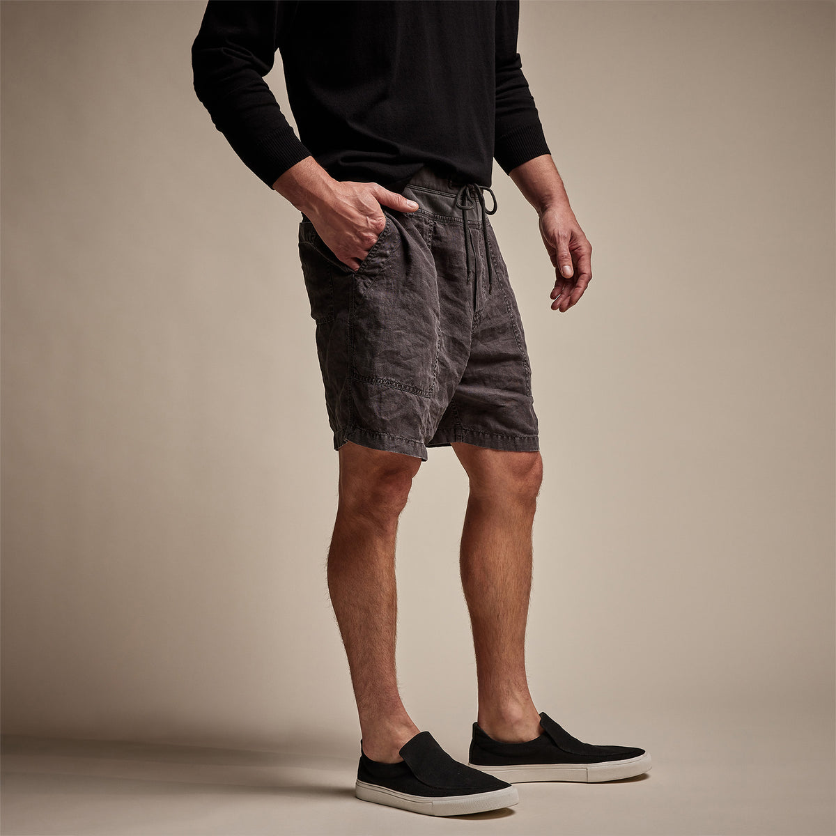 Utility Linen Short in Magma Pigment | James Perse Los Angeles