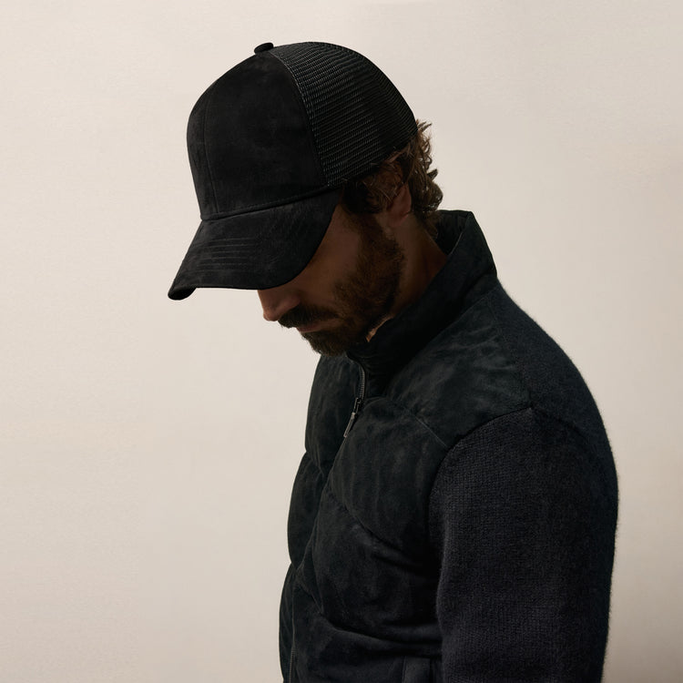 Suede 6 Panel Trucker Hat in Black | James Perse Los Angeles / Mens