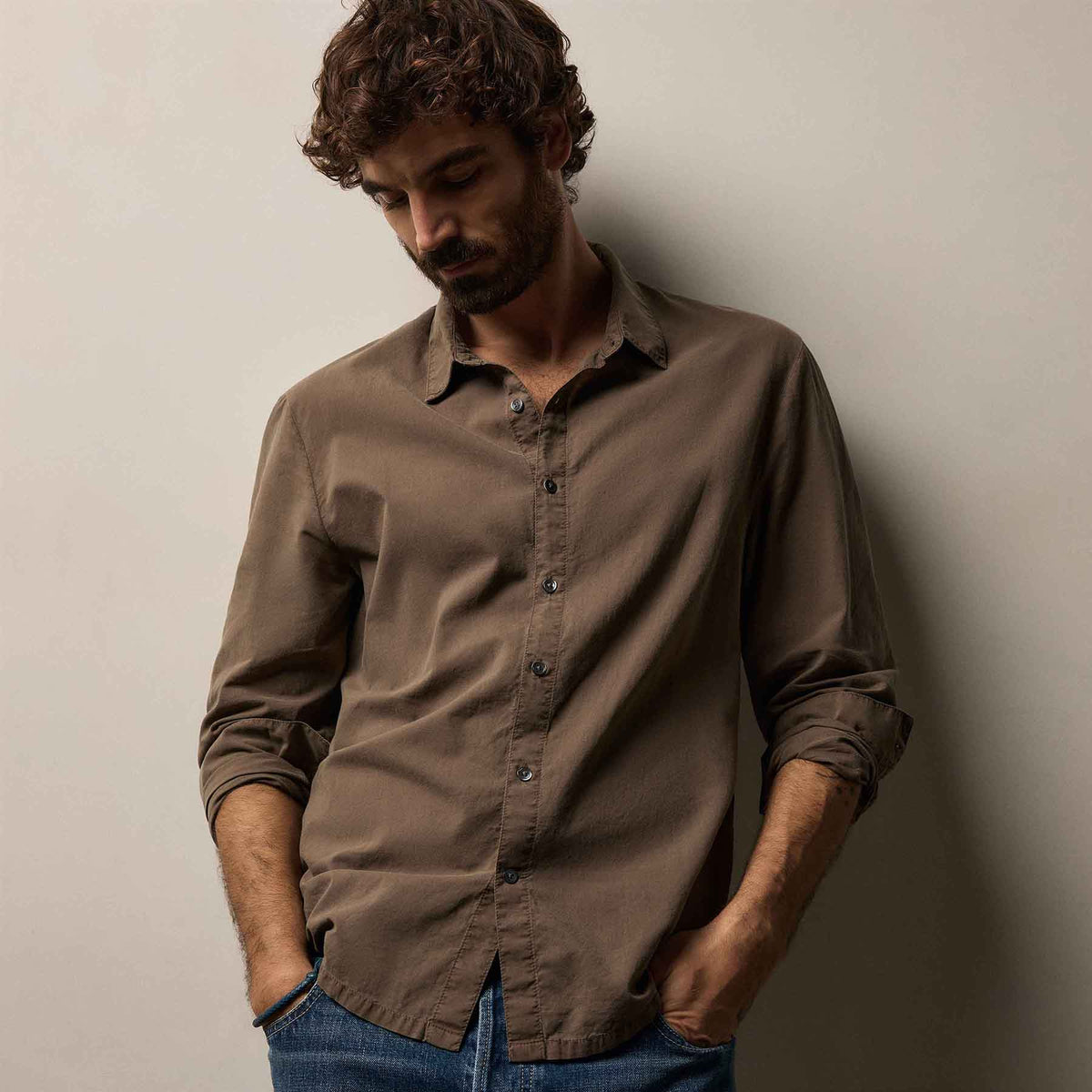 Standard Shirt in Caribou Pigment | James Perse Los Angeles