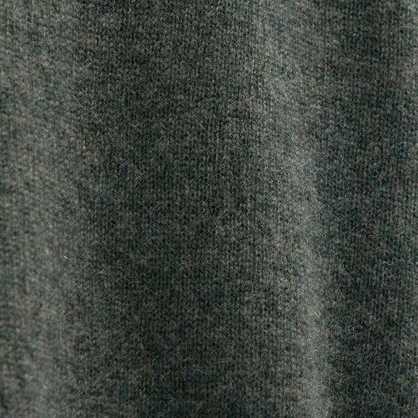 Soft Featherweight Cashmere Crew in Dark Olive | James Perse Los Angeles