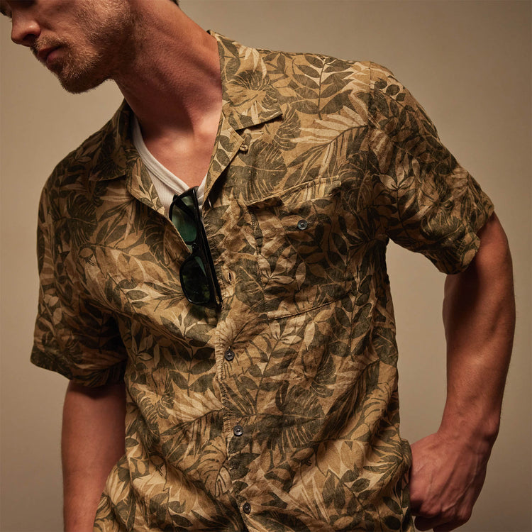 Printed Linen Short Sleeve in Palm Print | James Perse Los Angeles
