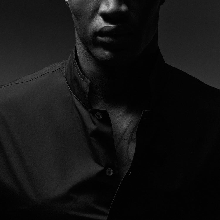 Poplin Collarless Shirt in Black | James Perse Los Angeles