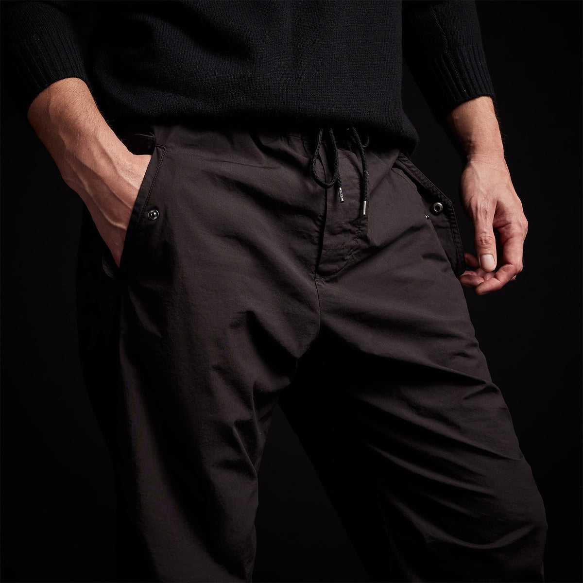 Parachute Flight Pant in Black | James Perse Los Angeles