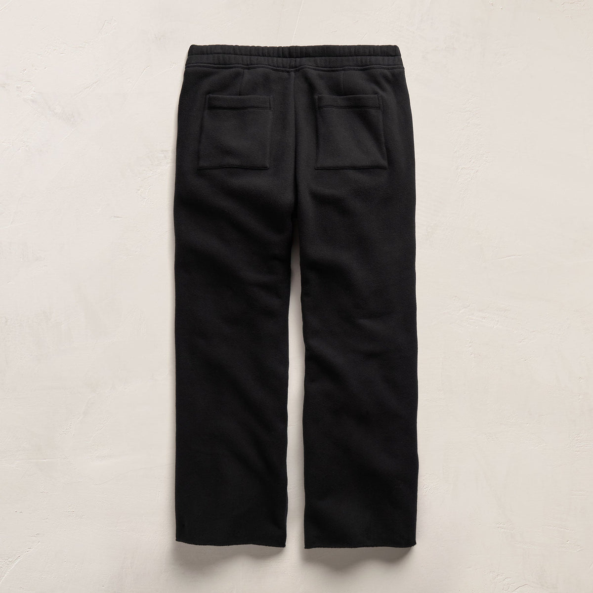Cozy Straight Sweat Pant in Black | James Perse Los Angeles