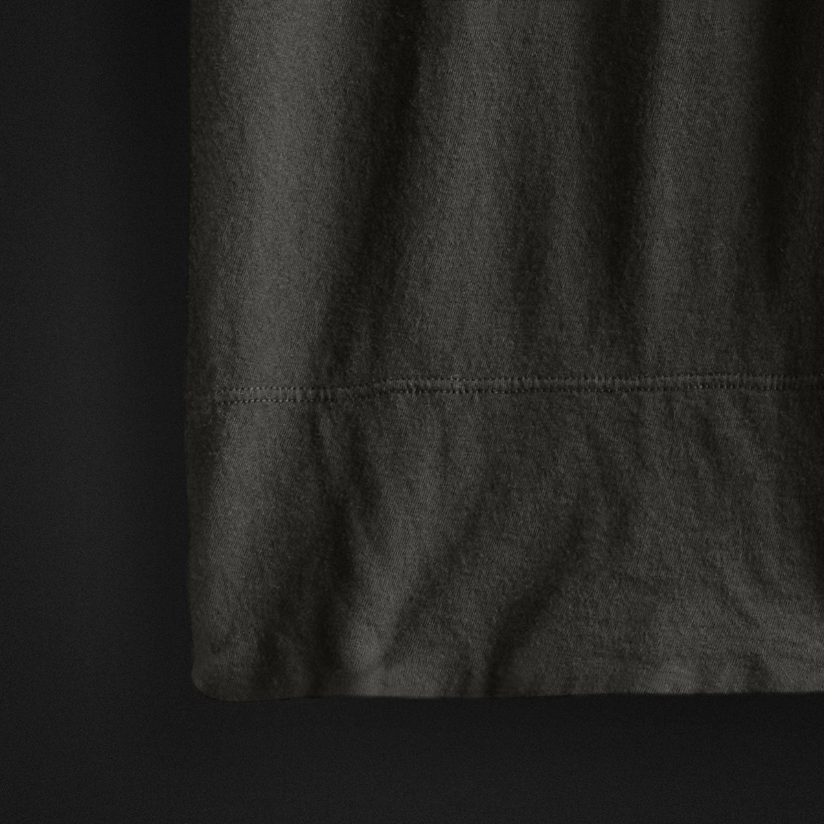 Boxer Short Classic Fit in Carbon Pigment | James Perse Los Angeles