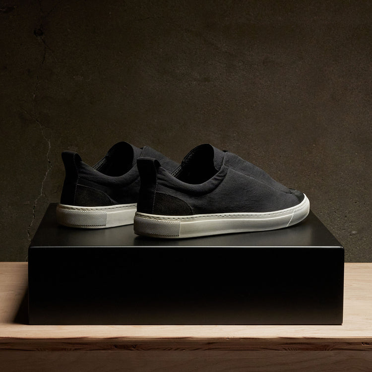 Men's Solstice Skate Low Top Sneaker in Black/Black | James Perese Los Angeles