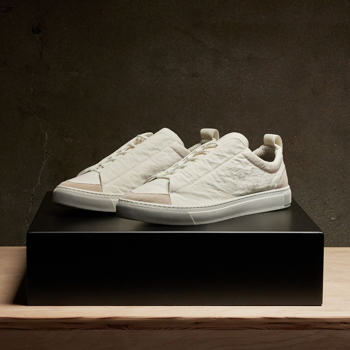 Men's Solstice Skate Low Top Sneaker in White/Taupe | James Perese Los Angeles